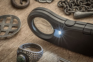 Illuminated magnifying glass with light product photo housewares hobby jewelry stamps 